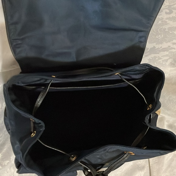 Michael Kors Navy Nylon Backpack Like New PRICE DROP! - Picture 6 of 12
